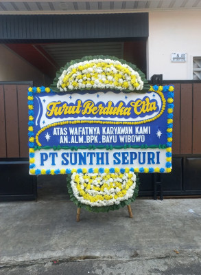 Papan Bunga Duka di Pasar Satelit
